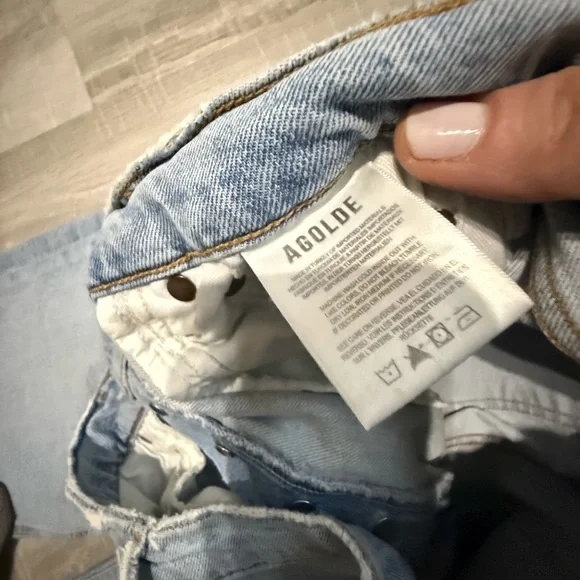 Agolde Riley Cropped Jeans - Picture 4 of 7